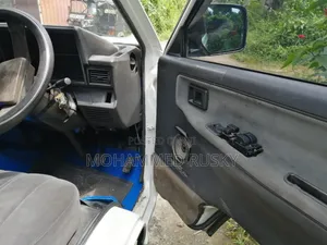 Toyota Lite-Ace 1990 White