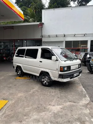 Toyota Lite-Ace 1990 White