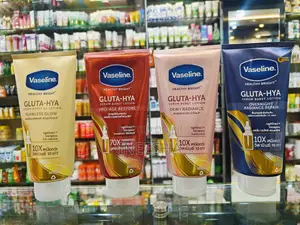 Vaseline Gluta Hya Bodyserum Lotion