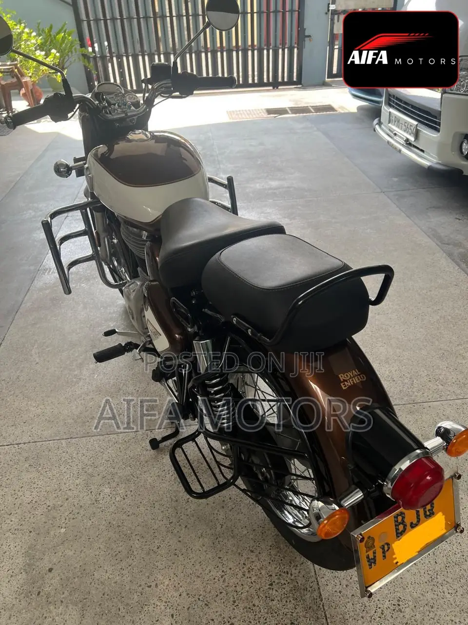 New Royal Motorcycle 2025 Brown