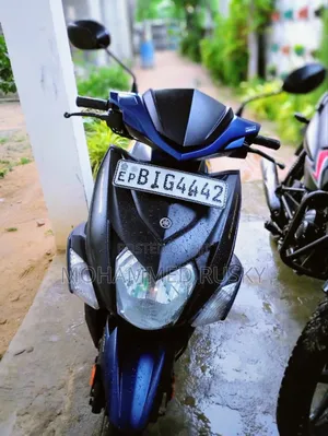 Photo - Yamaha 2019 Black