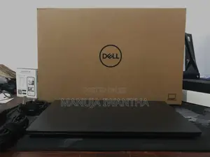 Laptop Dell Vostro 3520 16GB Intel Core I5 SSD 1T