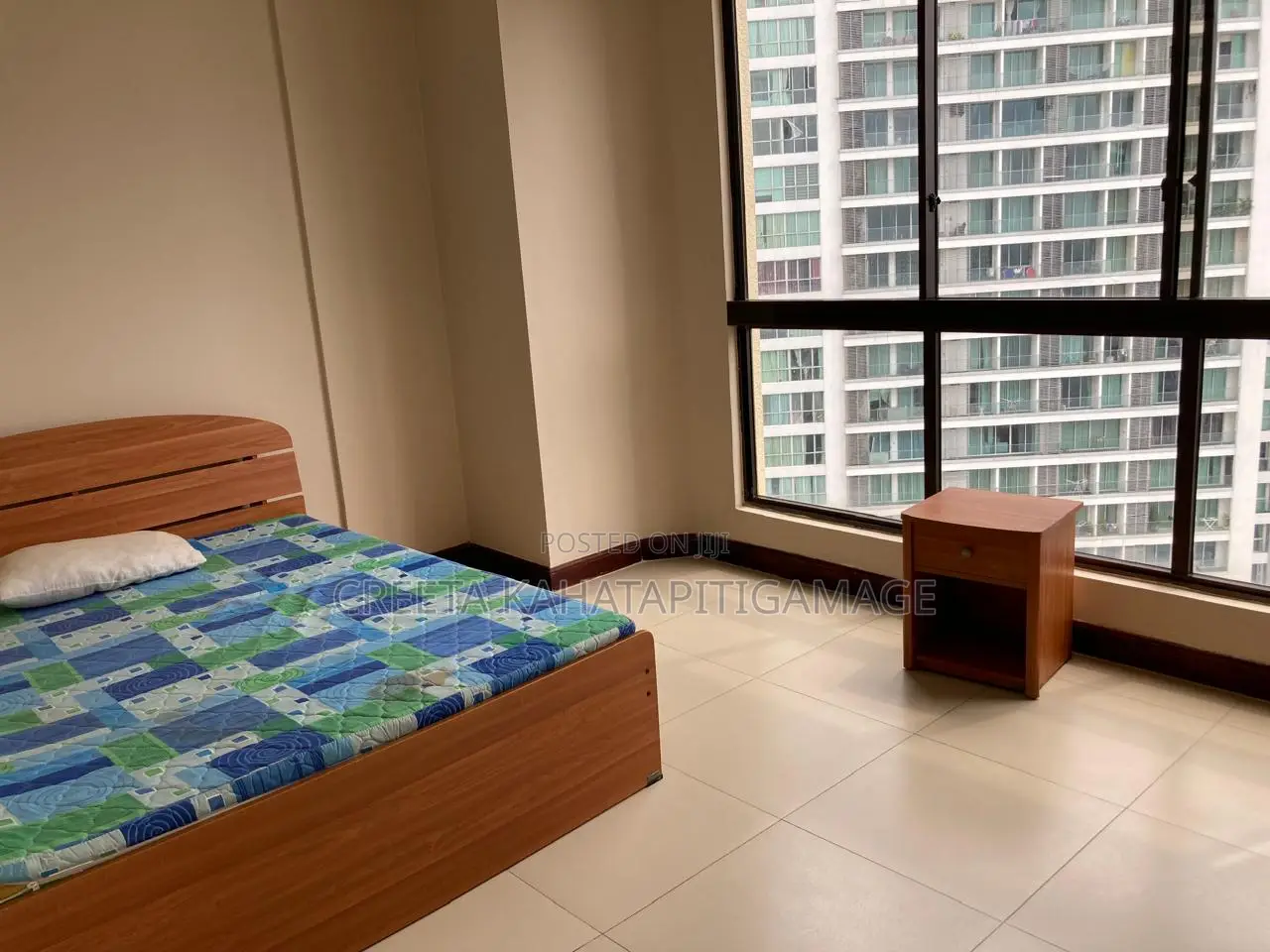 Furnished 3bdrm Apartment in Crescat Residencies, Colombo City for sale