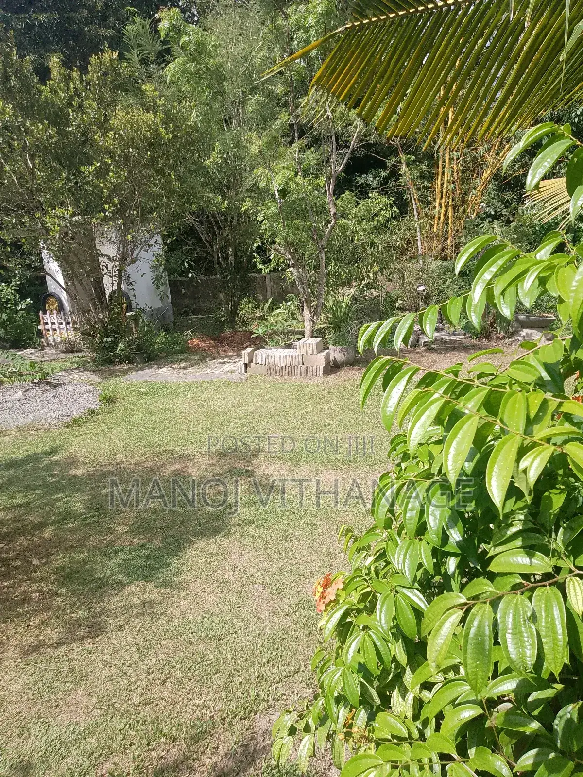 Furnished 4bdrm House in හිරුසර, Unawatuna for sale