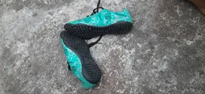 Brand New Football Indoor Pairs Size 5 Means 39