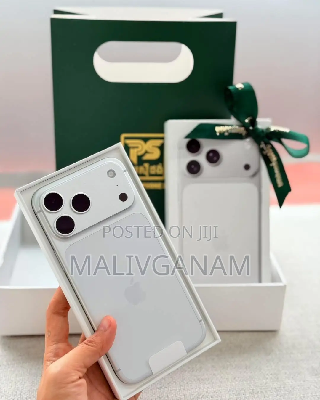 New Apple iPhone 17 Pro Max 256 GB White