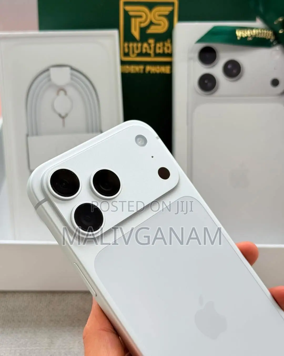 New Apple iPhone 17 Pro Max 256 GB White