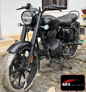 Photo - New Royal Motorcycle 2025 Black