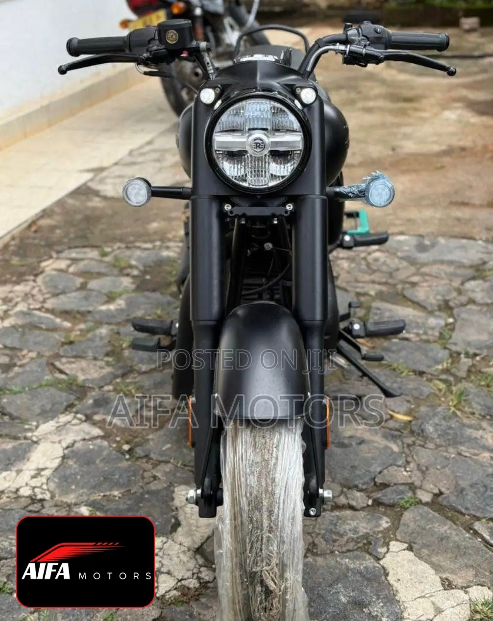 New Royal Motorcycle 2025 Black