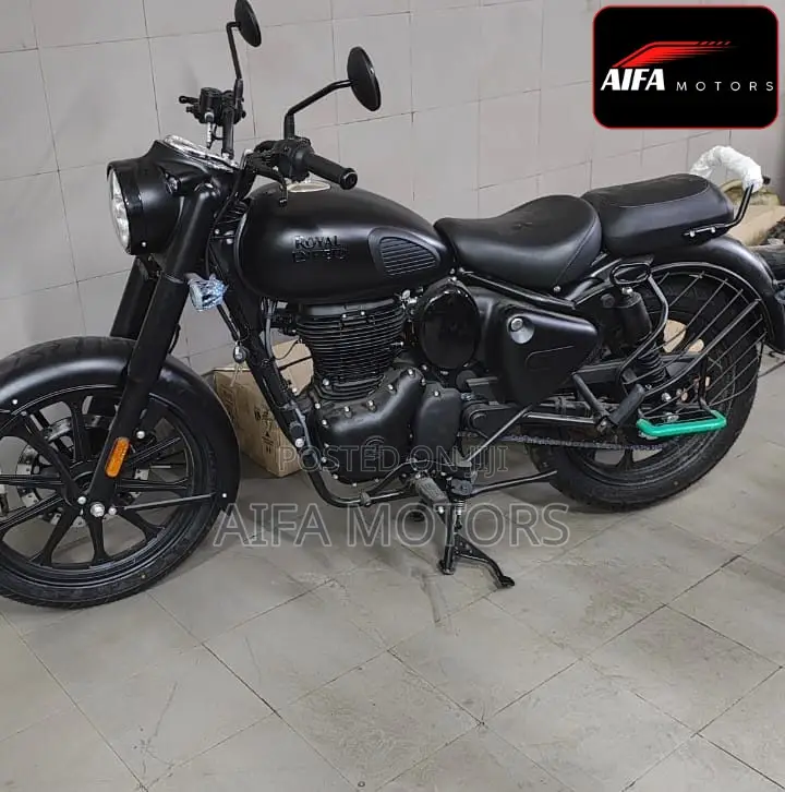 New Royal Motorcycle 2025 Black