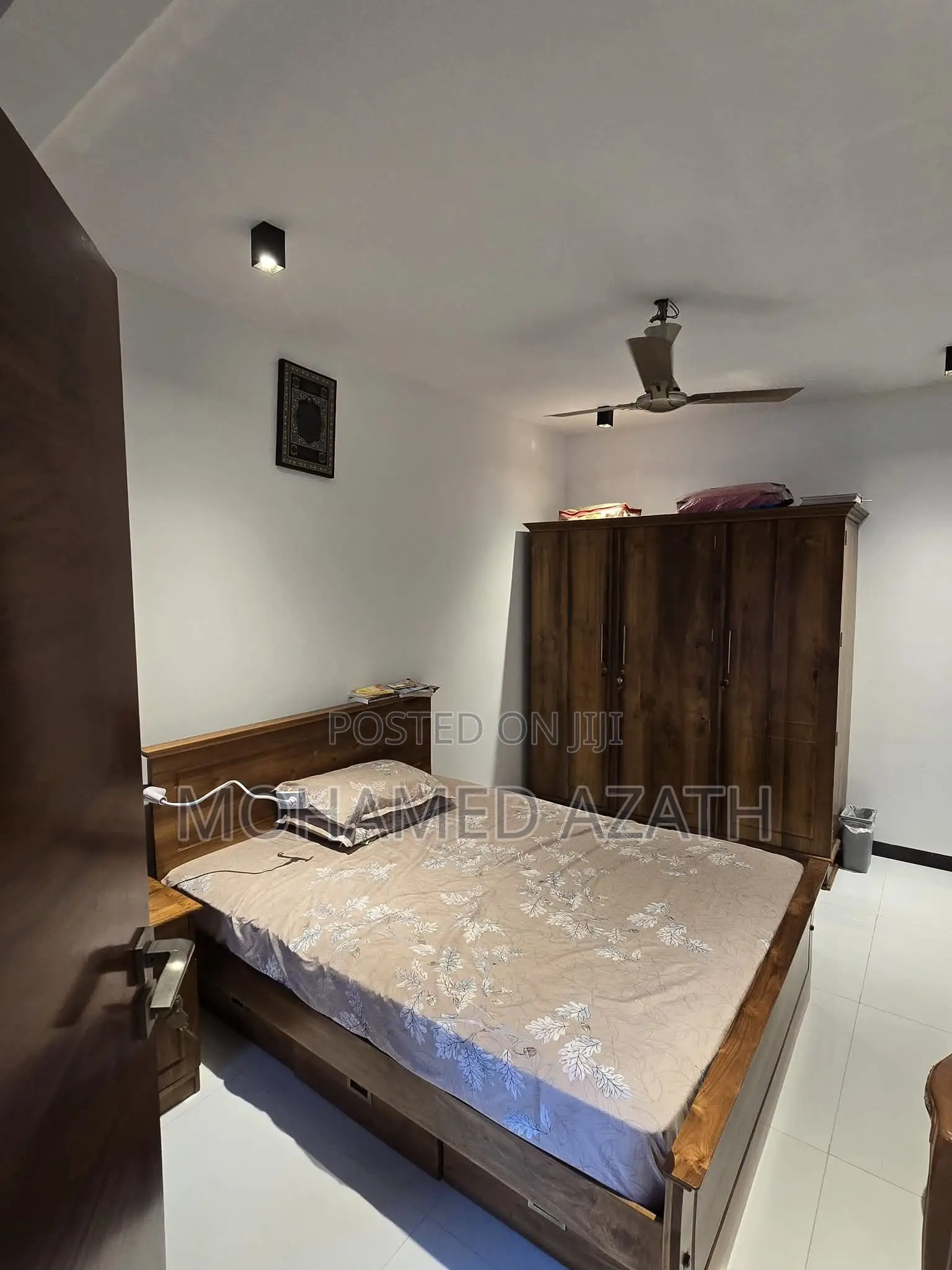 3bdrm House in 3 Story, Wellawatte for sale