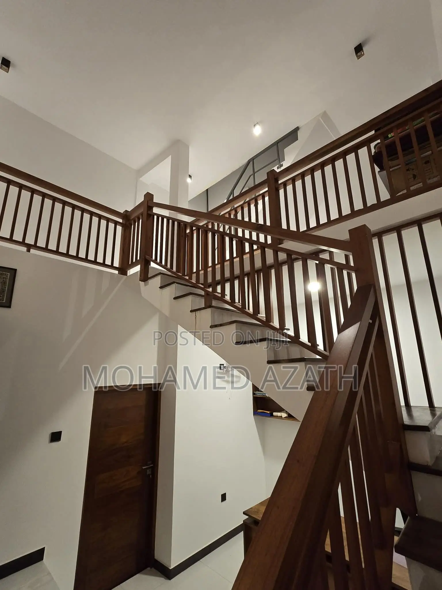 3bdrm House in 3 Story, Wellawatte for sale