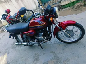 Hero Dawn 125 2009 Red