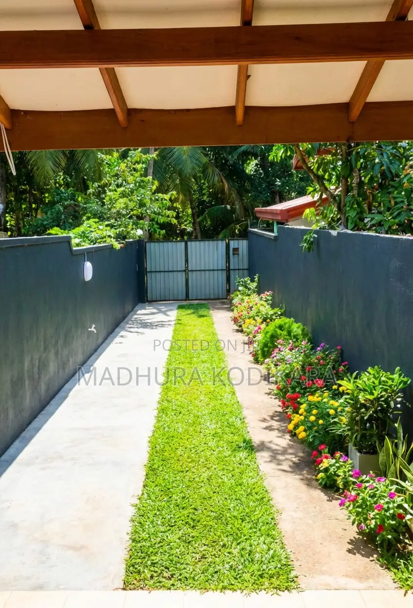 3bdrm House in Athurugiriya for sale