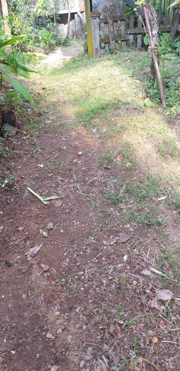 Land With Two Old Houses in Pannipitiya