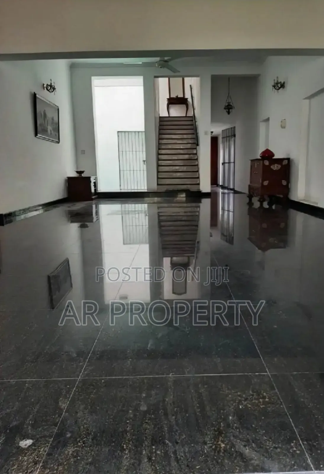 5bdrm House in Colombo City for sale
