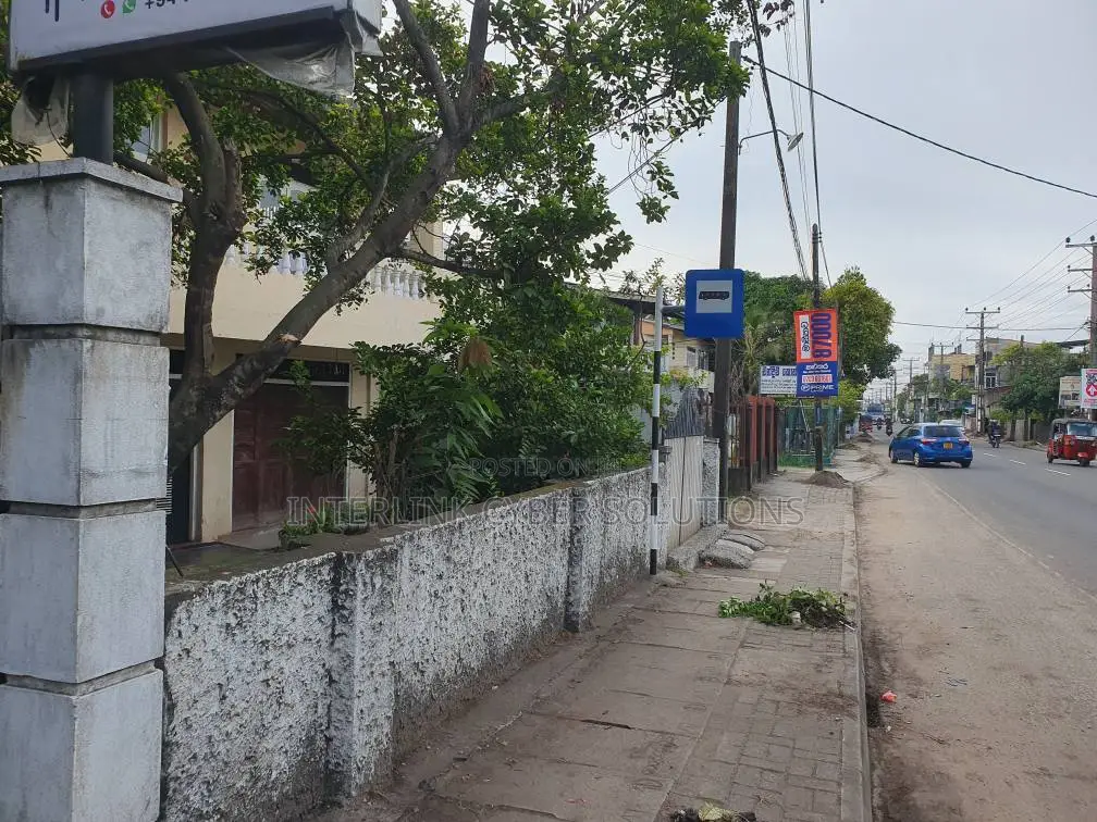 5bdrm House in Panadura for sale