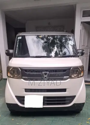 Photo - Honda N-Box 2015 White