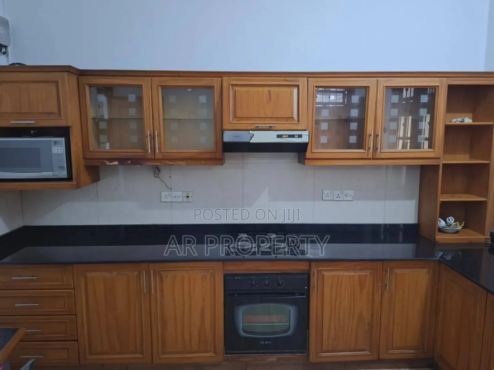 6bdrm House in Dehiwala, Colombo City for sale