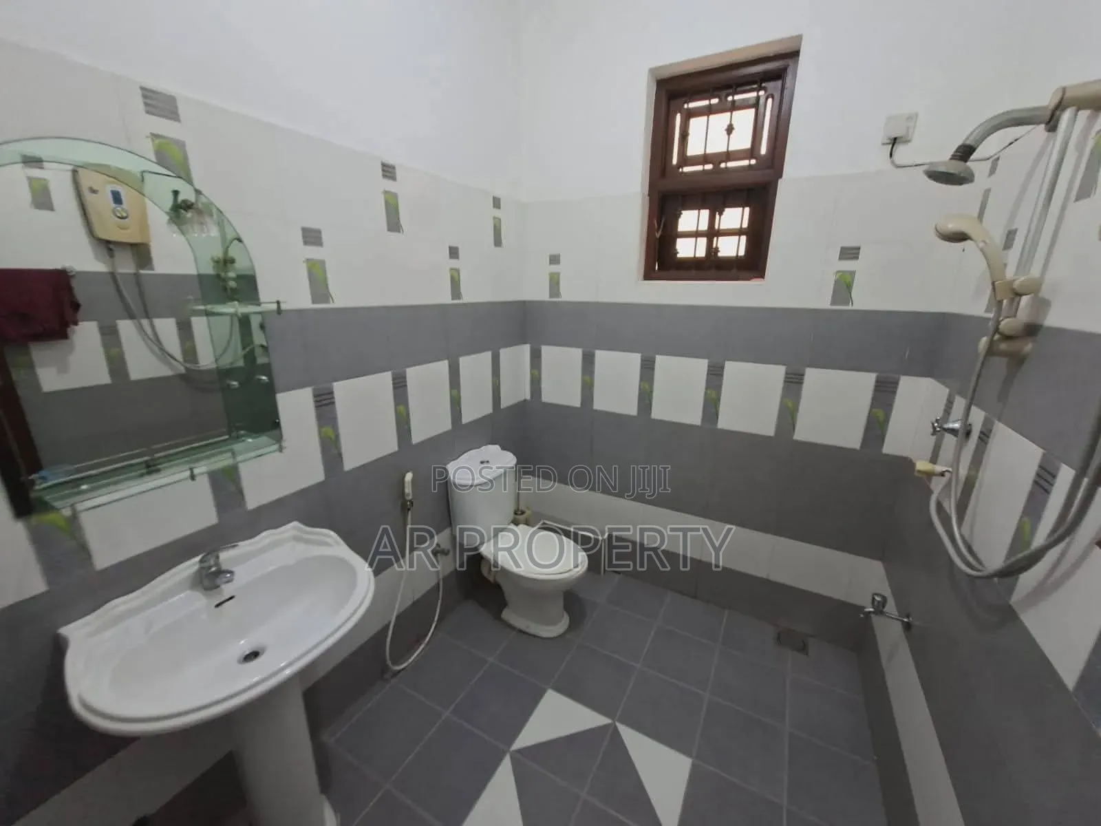 6bdrm House in Dehiwala, Colombo City for sale