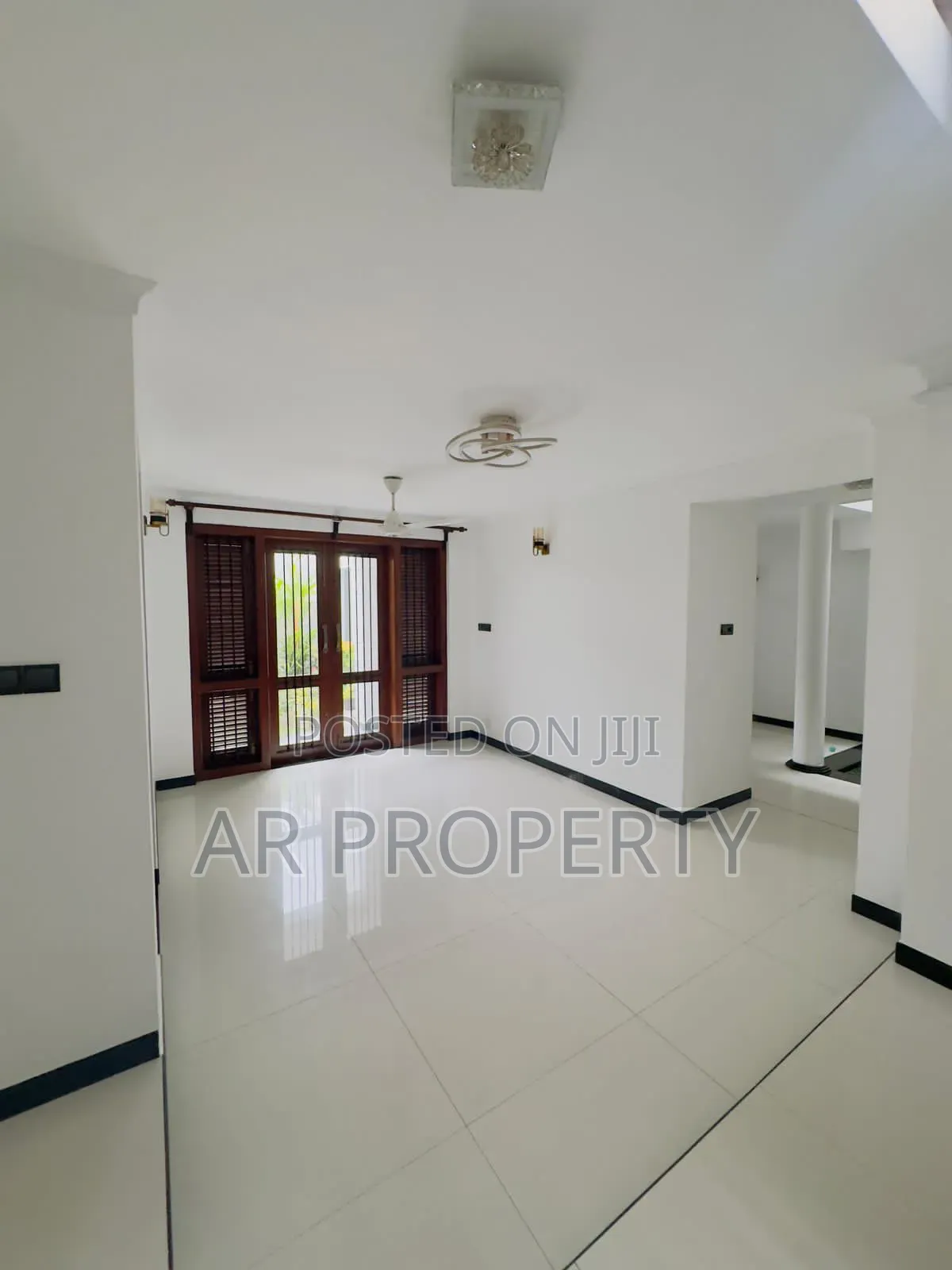 6bdrm House in Colombo City for sale