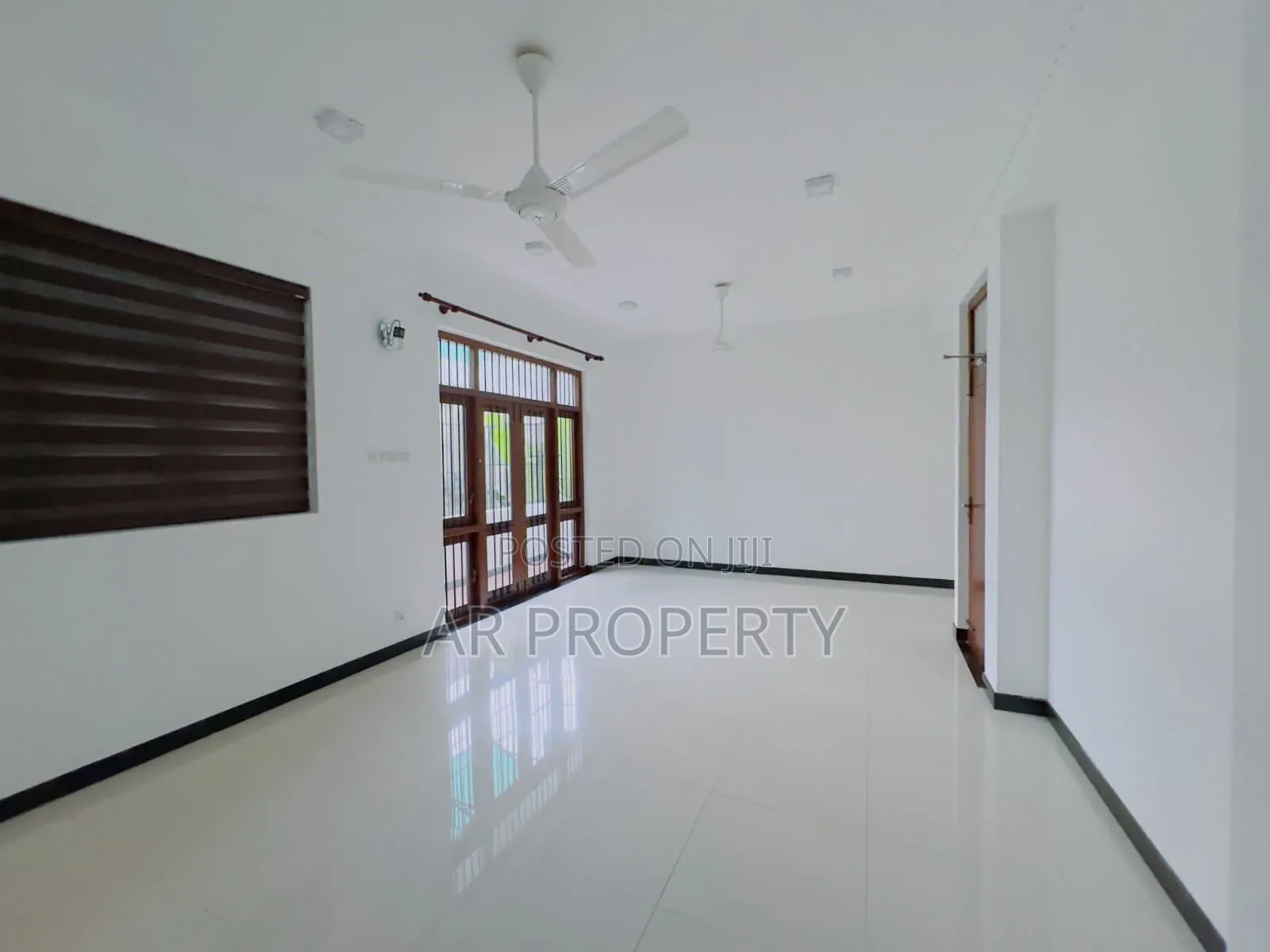 6bdrm House in Colombo City for sale