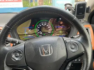 Honda Vezel 1.5 Hybrid 2WD 2015 Green
