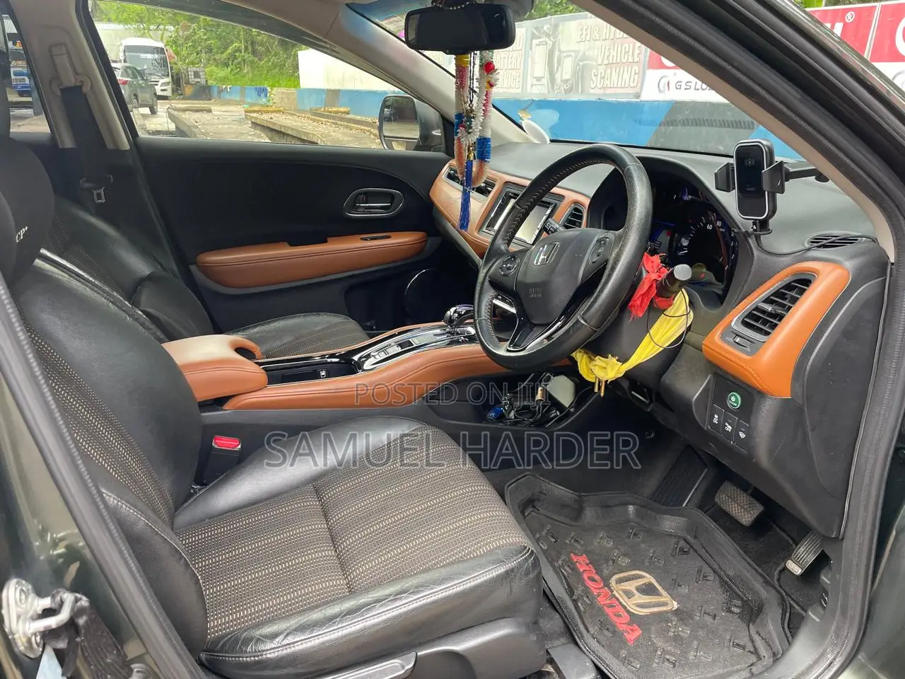 Honda Vezel 1.5 Hybrid 2WD 2015 Green