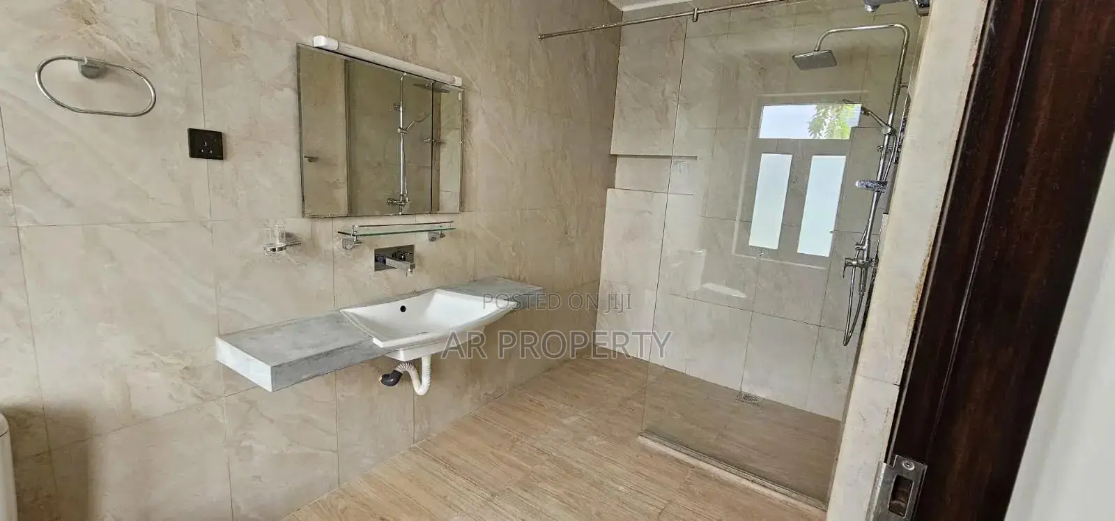 5bdrm House in Colombo 5 for sale