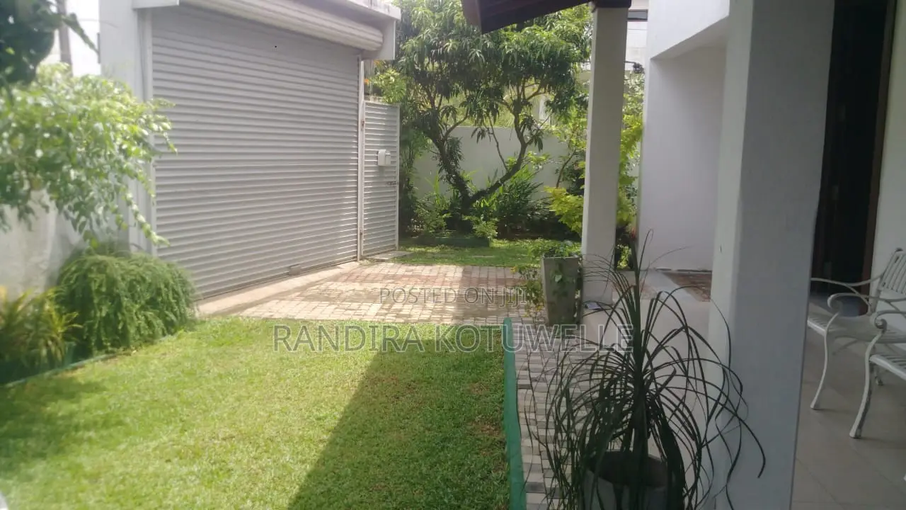 4bdrm House in Kaleniya House, Kelaniya for sale
