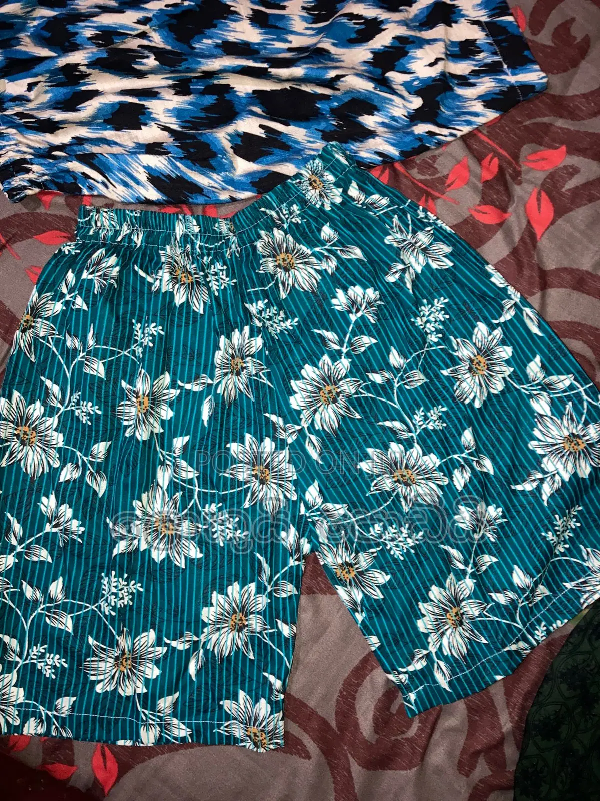 Short කිවුලට්