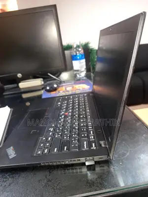 Laptop Lenovo ThinkPad X280 8GB Intel Core I3 HDD+SSD 256GB