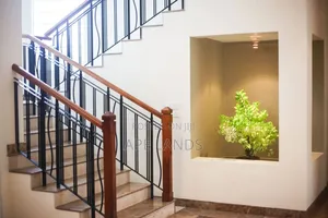 5bdrm House in Nawala for sale