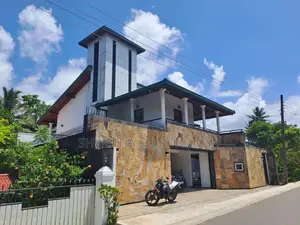 5bdrm House in Kottawa for sale