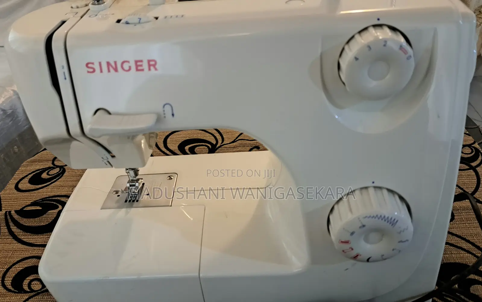 Sewing Machine Zig Zag Portable, 8 Built in Stitches
