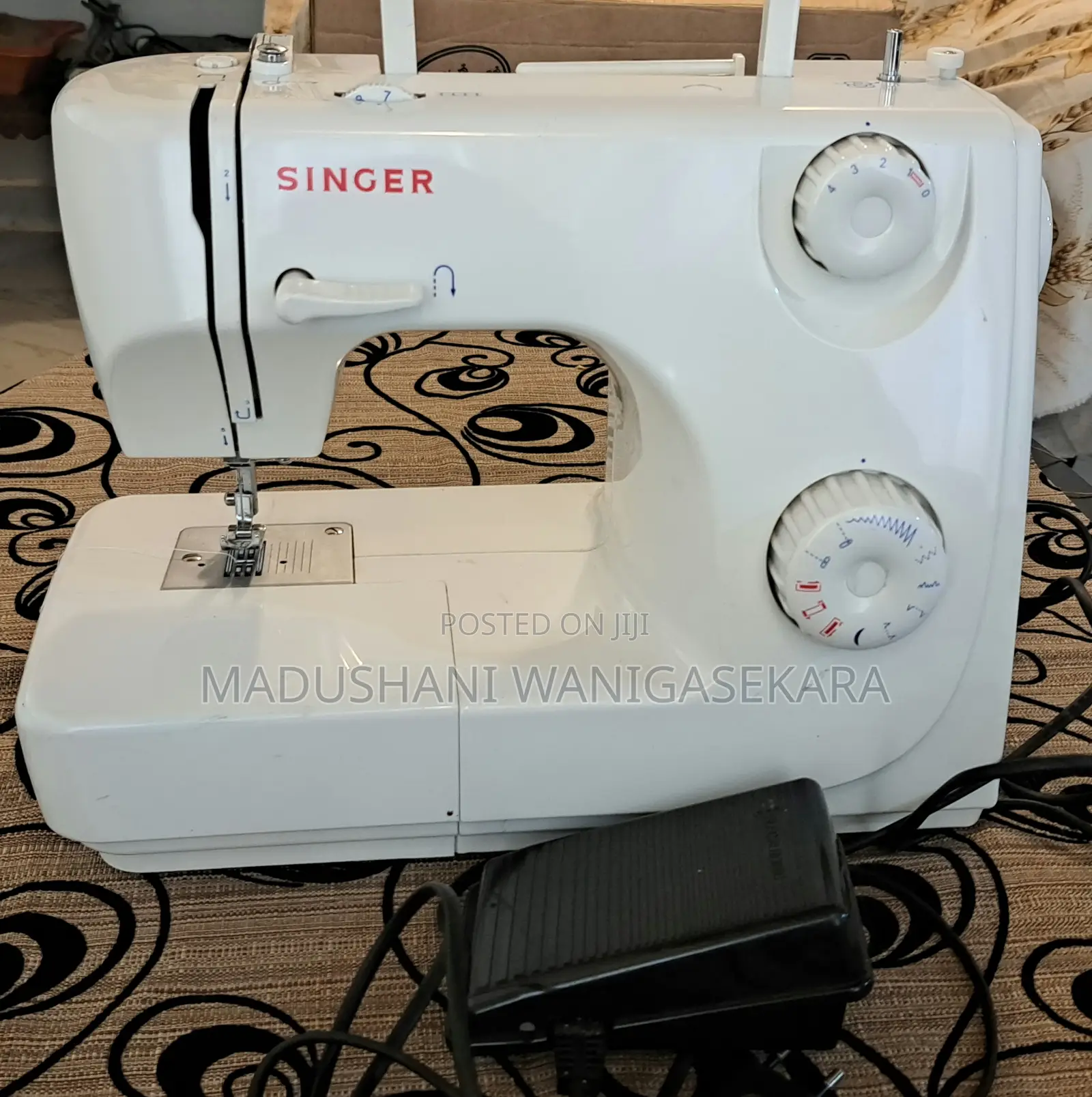 Sewing Machine Zig Zag Portable, 8 Built in Stitches