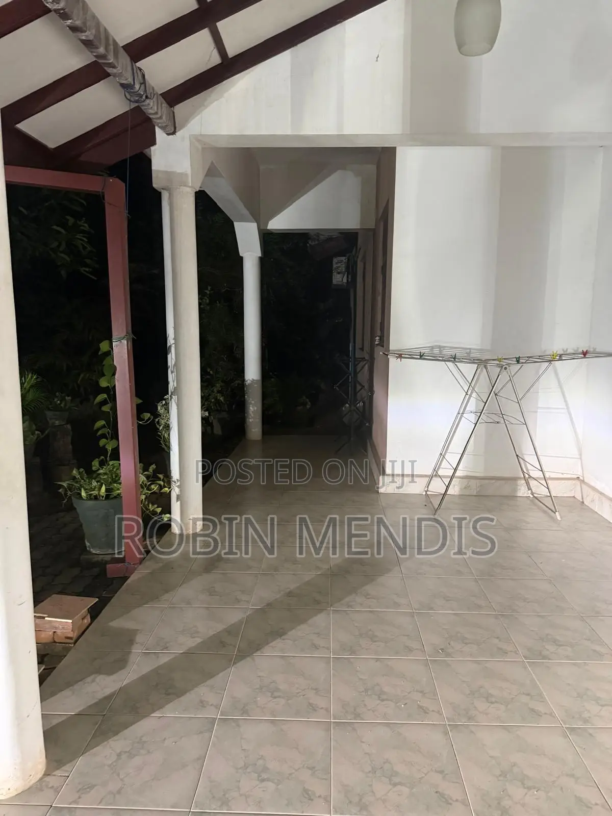 8bdrm House in Andiambalama, Minuwangoda for sale