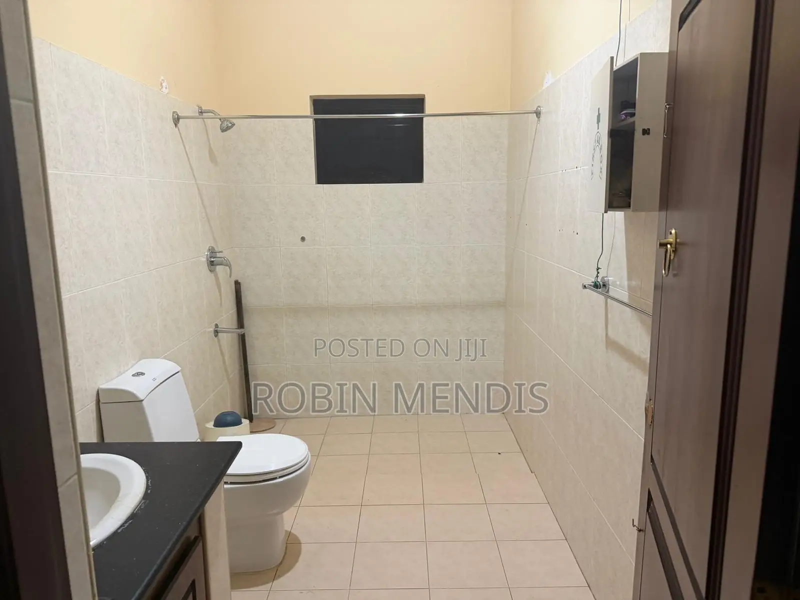 8bdrm House in Andiambalama, Minuwangoda for sale