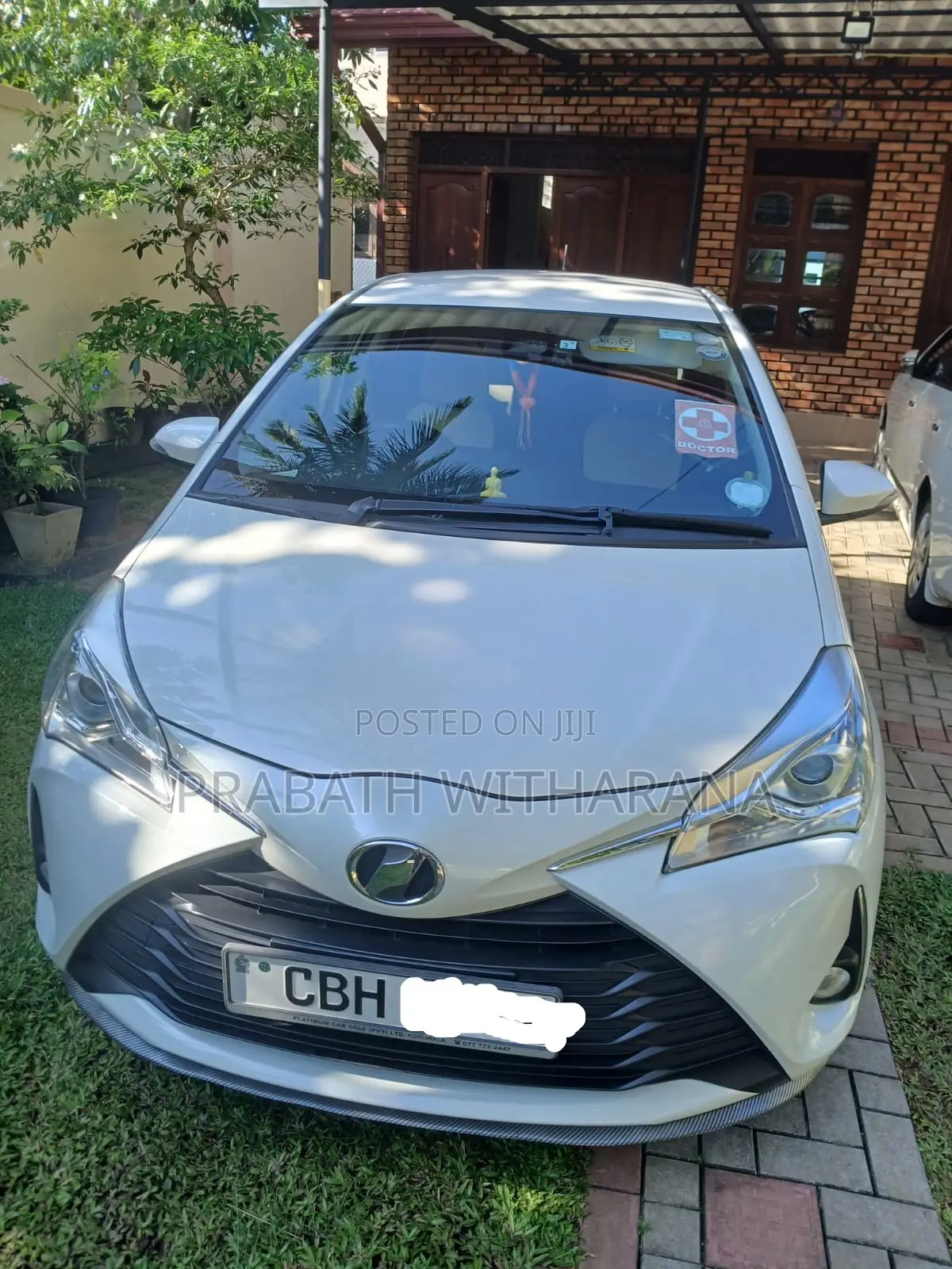 Toyota Vitz 2019 Pearl