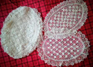 Royal Ivory Oval Handcrafted Lace Table Mat