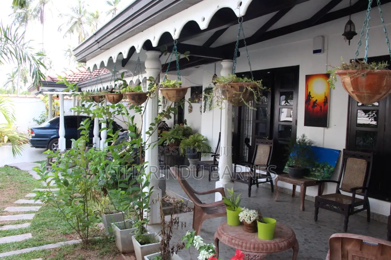 10bdrm House in Werella Watta Estate, Katana for sale