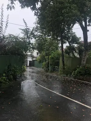 House and Land for Sale in Thalawathugoda