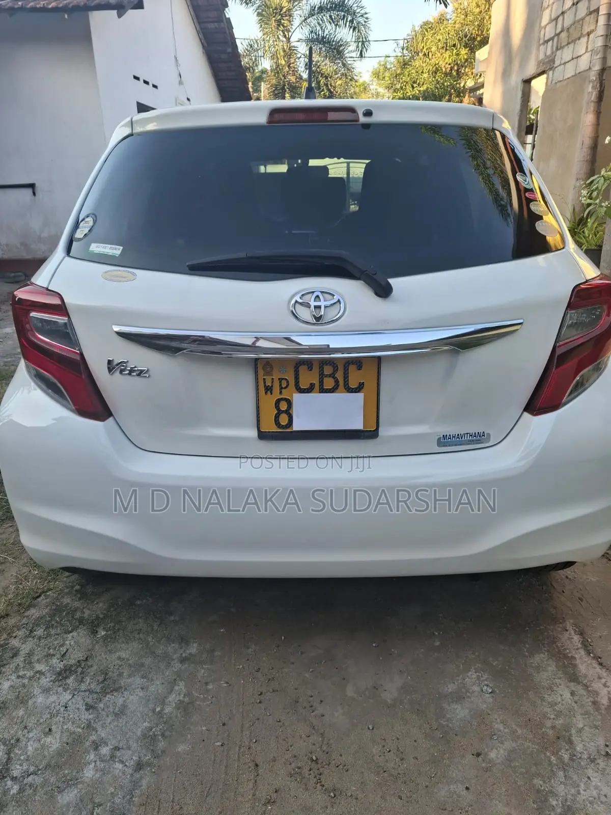 Toyota Vitz 2015 White