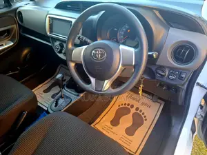 Toyota Vitz 2015 White