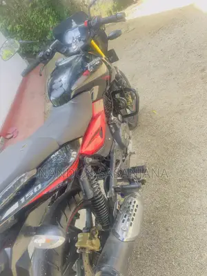 New Bajaj Pulsar 150 2019 Red