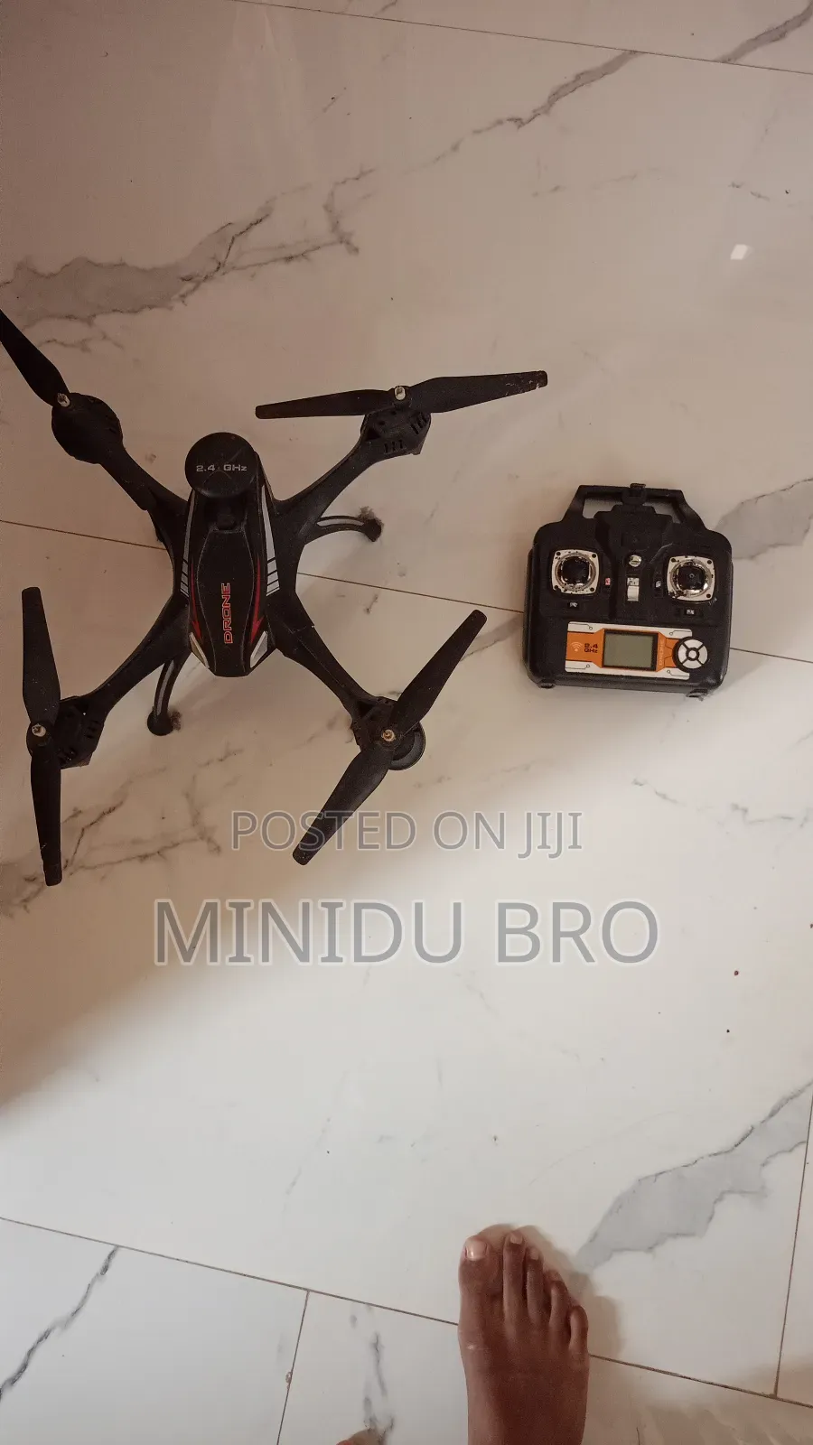 මේක හොද Drone එකක් බැටරි එකක් විතරයි නැත්තේ තව Range එක 1km