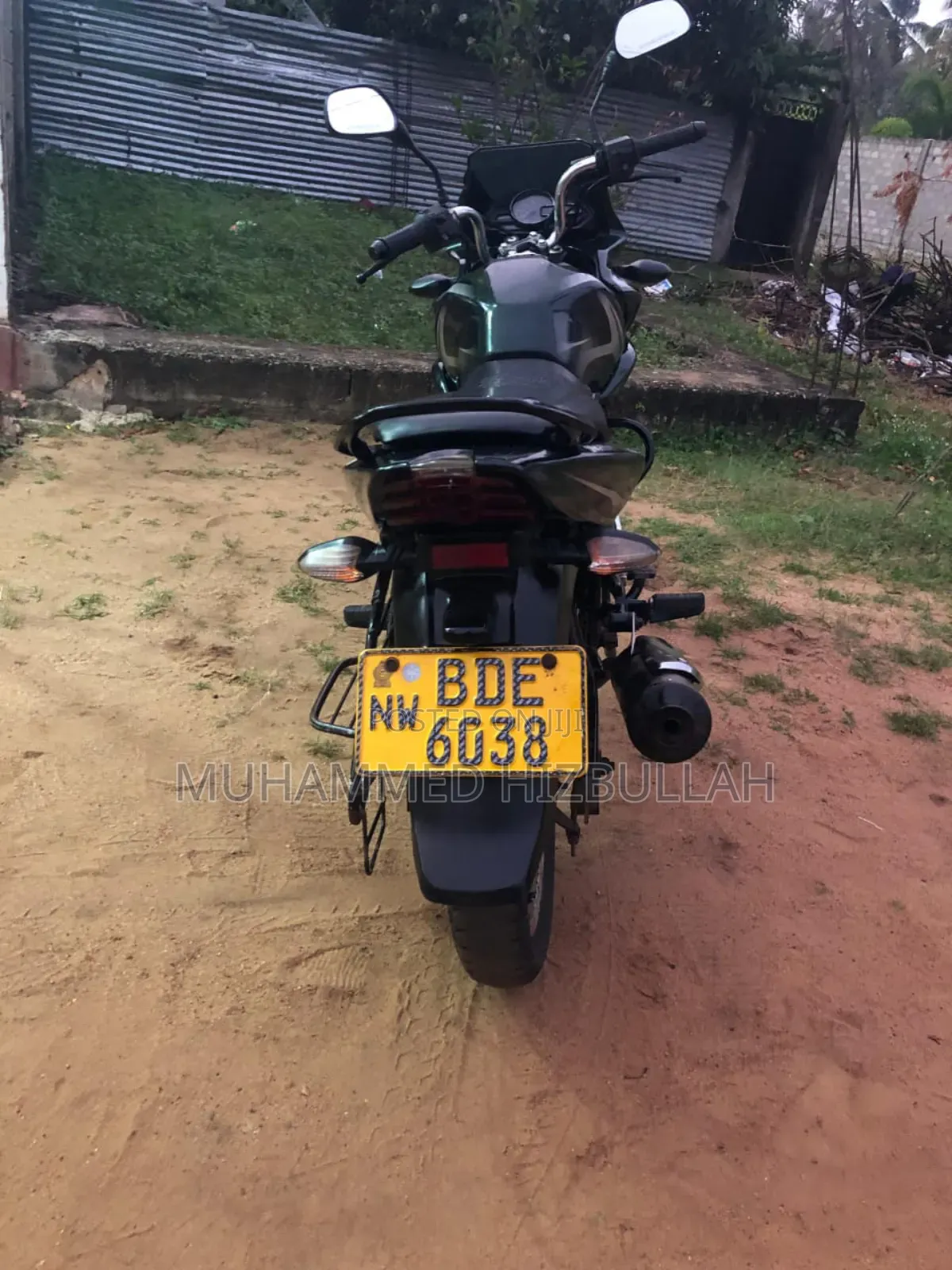 New Bajaj Discover 150 2015 Black