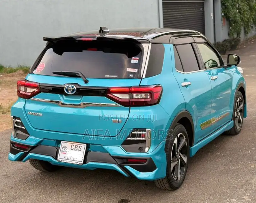 Toyota Raize 1.2 Hybrid FWD 2023 Blue