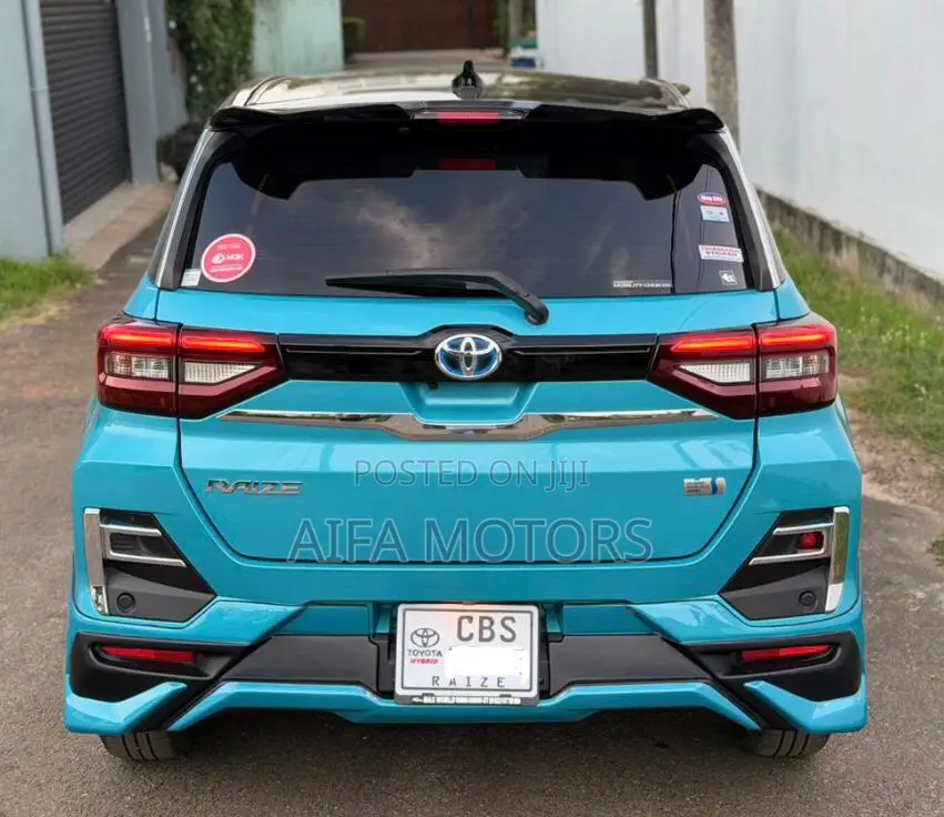 Toyota Raize 1.2 Hybrid FWD 2023 Blue