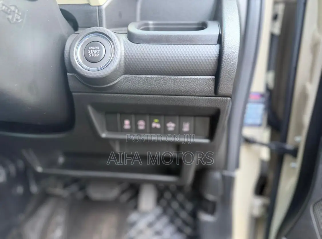 Suzuki Xbee 1.0 Hybrid AWD 2023 Brown